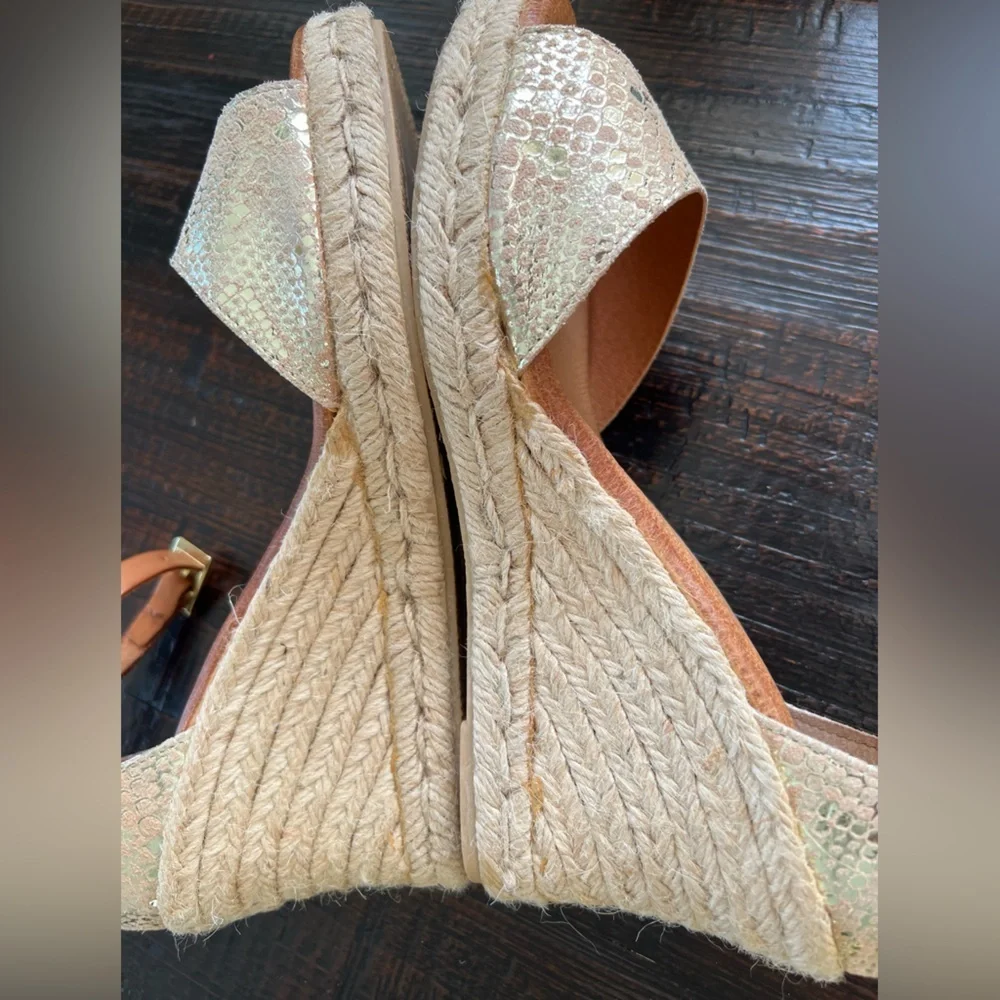 Eric Michael Gold Metallic Espadrille Wedge Sandal Size US 10 / EU 41